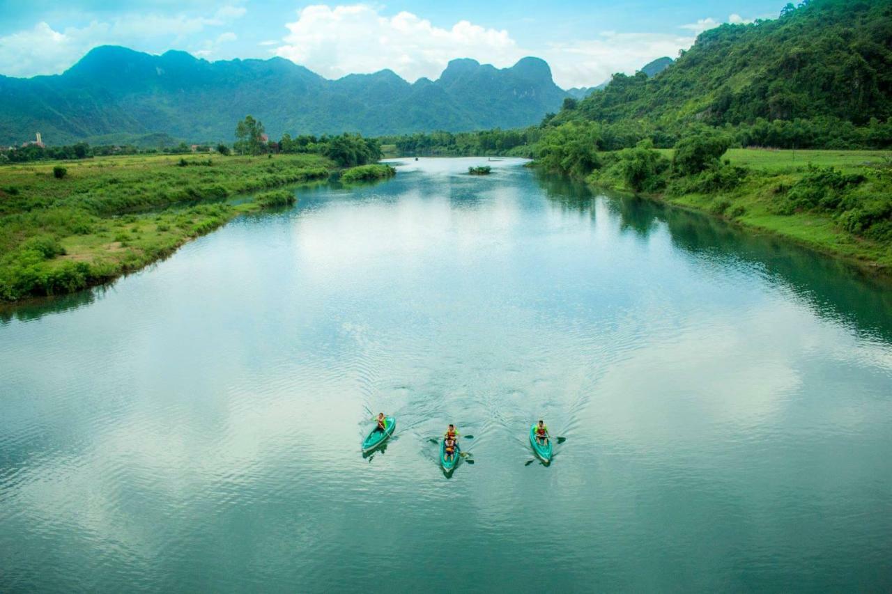 Fami Homestay Phong Nha Bagian luar foto