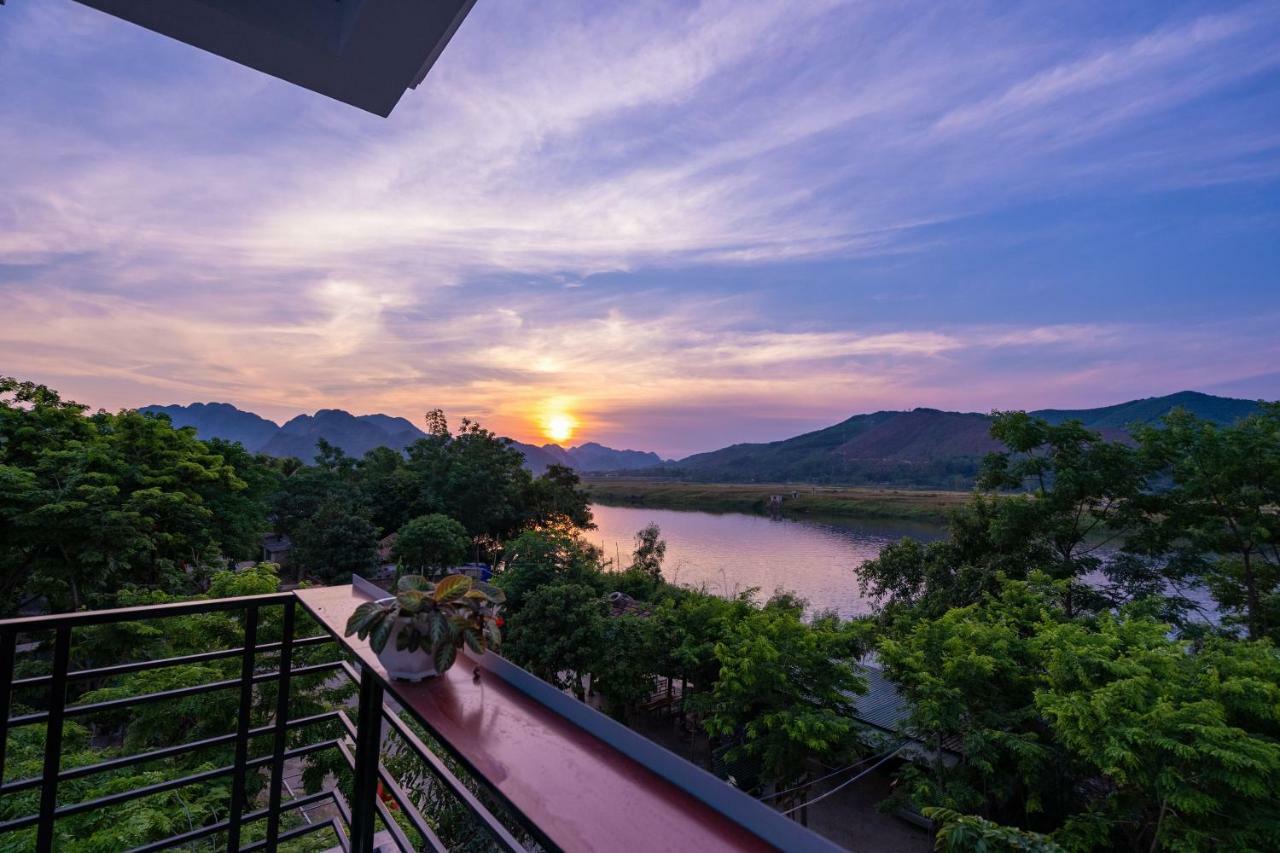 Fami Homestay Phong Nha Bagian luar foto