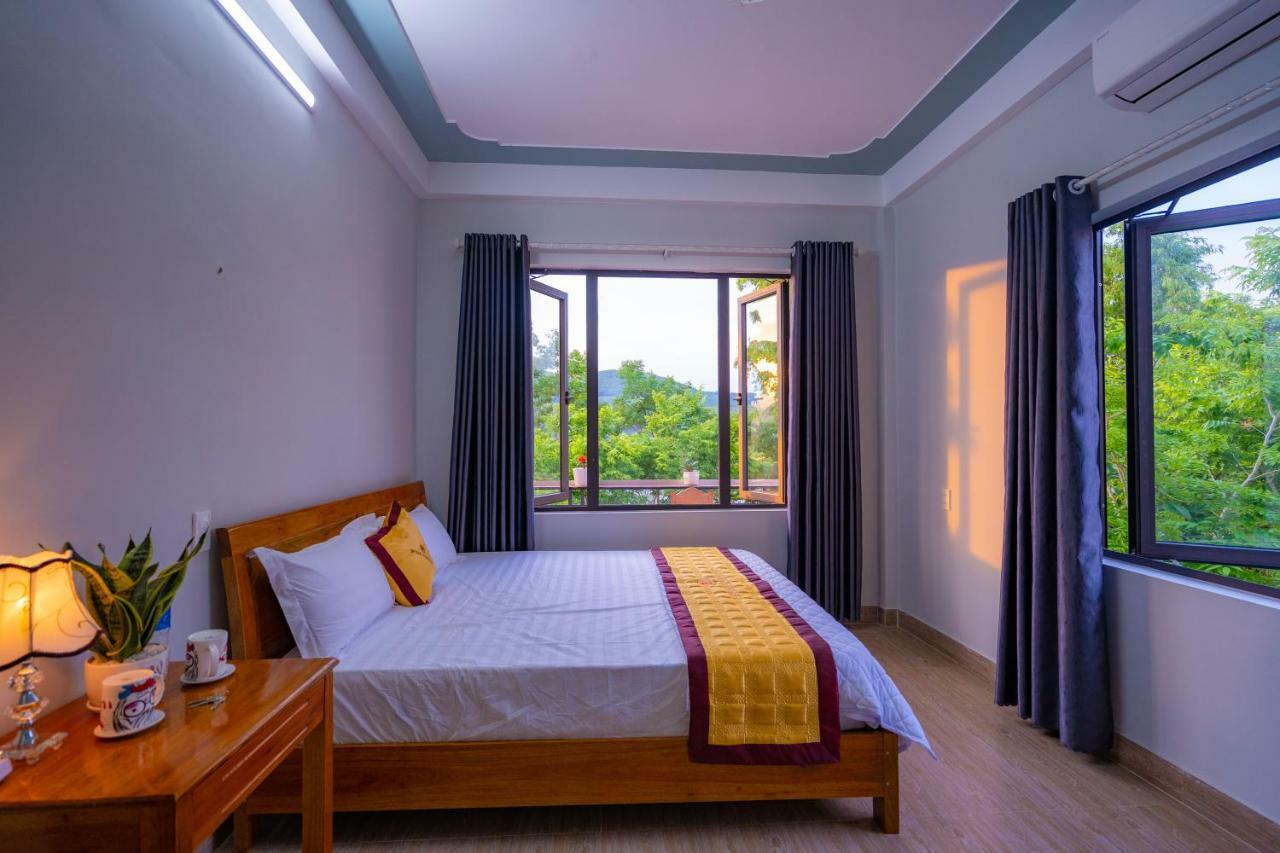 Fami Homestay Phong Nha Bagian luar foto